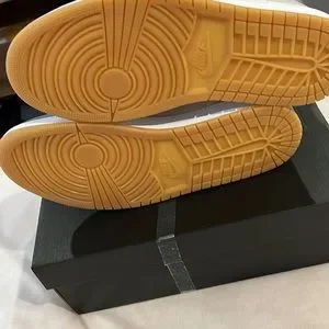 Jordan | Shoes | Brand New Wbox Sz 1 Jordan 1 Mid Coconut  display picture 1
